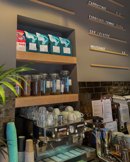 In den Bizziice-Cafés genießt man italienische Kaffeespezialitäten und aromatische Teesorten oder auch ein kühles Milchschake 